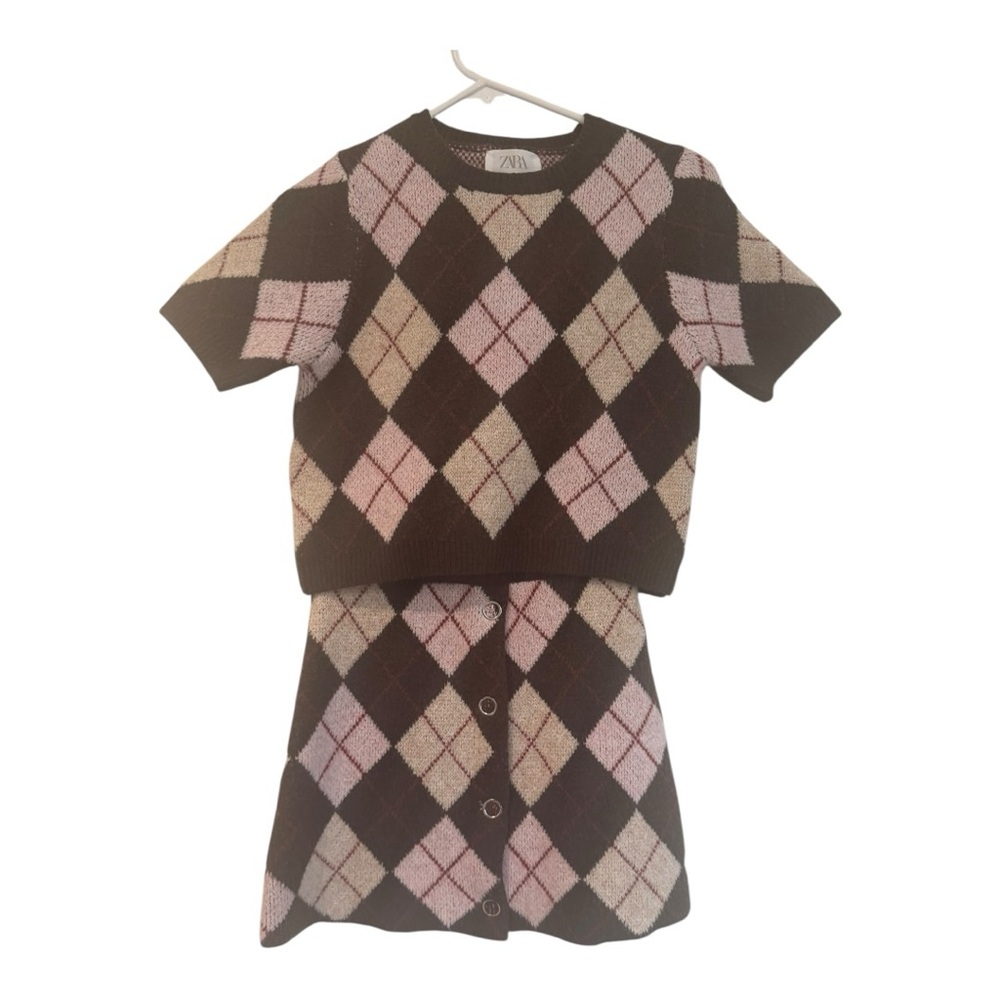 ZARA Argyle Knit Sweater & Skirt Set – Size 11-12 (Fits Women’s XS)
AA01 - Picture 2 of 11